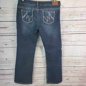 Maurices Straight Leg Jean Size 13/14 Short